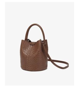 Simple niche woven pattern handbag bucket bag women's bag tide 2025 new senior sense shoulder bag crossbody bag (Color: caramel)